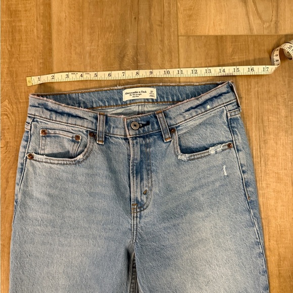 NWT Abercrombie & Fitch The 90’s Straight Mid Rise Women’s Jeand Size 27 reg. - Picture 5 of 7